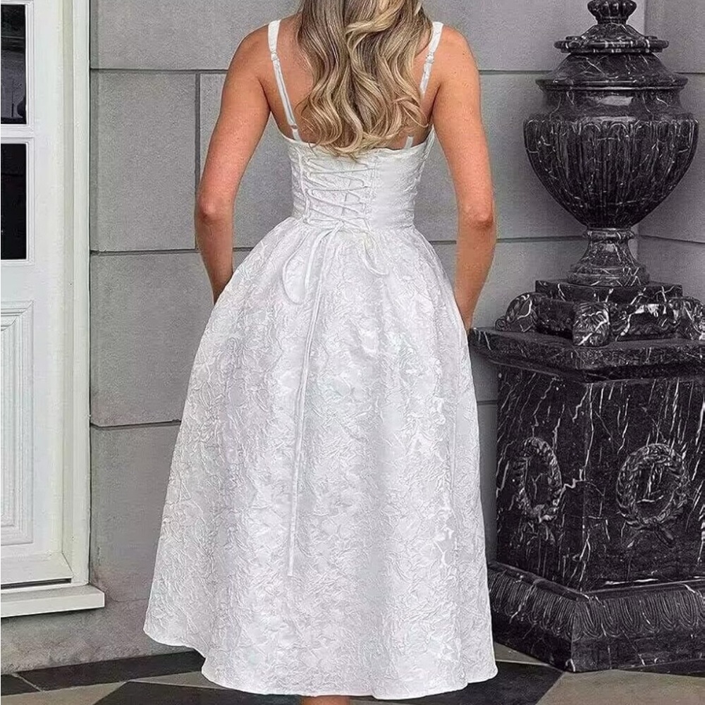 Elegant Wine Red Midi dress - Picture 2 of 2